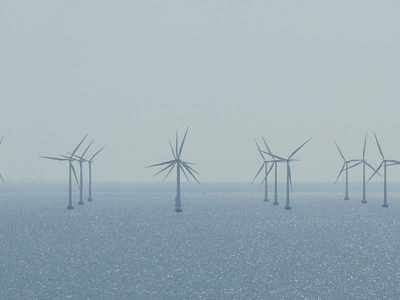 Énergies renouvelables : Éoliennes géantes en Méditerranée, l'État